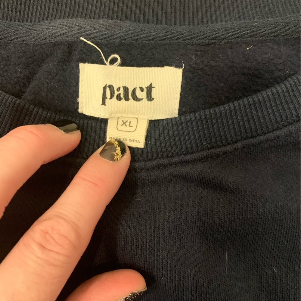 P A C T Organic Embroidered Slouchy Sweatshirt in Star Embroidered Size XL-Navy - Picture 2 of 5
